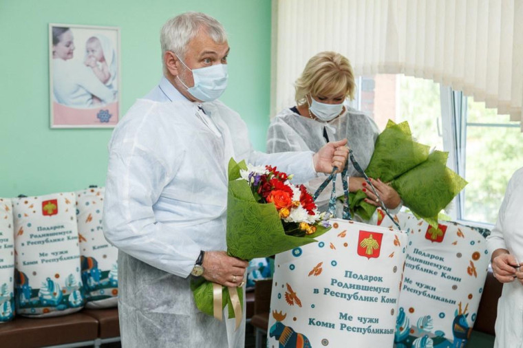 Глава Коми предложил увеличить размер пособий по уходу за ребенком. Глава Коми предложил увеличить размер пособий по уходу за ребенком.